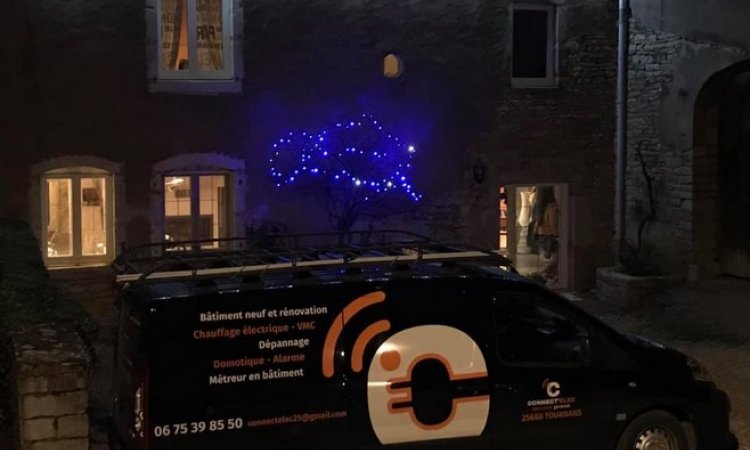 Connect’Élec Électricien à Tournans - Électricité, Illuminations de fin d'année pour les fêtes.